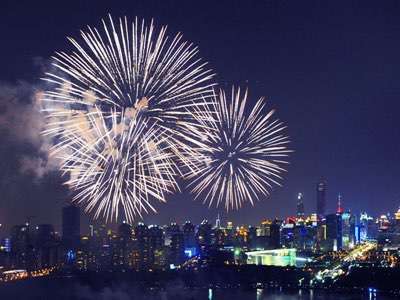 提前祝大家国庆、中秋双节快乐